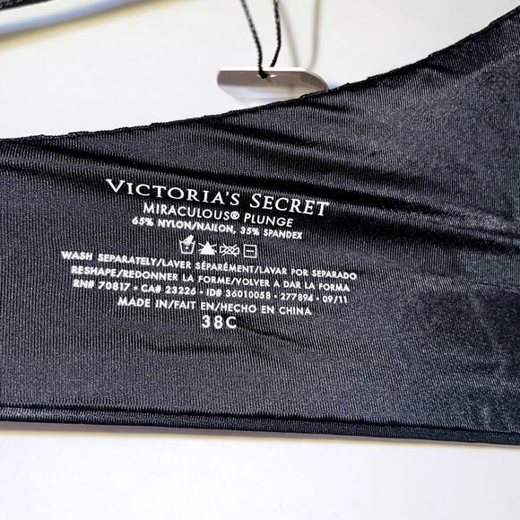 Victoria's Secret Bra 38C Black Bling Miraculous Bombshell Plunge Padded 2 Cup - Picture 6 of 9